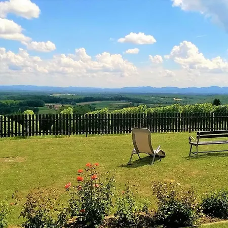 Pocitniska Hisa Casa vacanze *