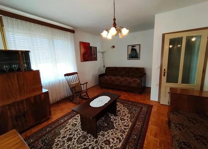 Pocitniska Hisa 펜션